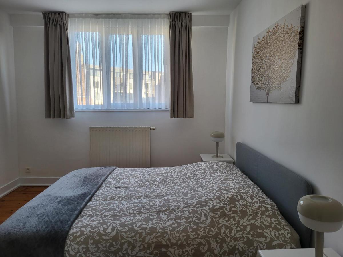 Brussels Bed & Blockchain Private Rooms With Shared Bathroom Etterbeek Екстер'єр фото