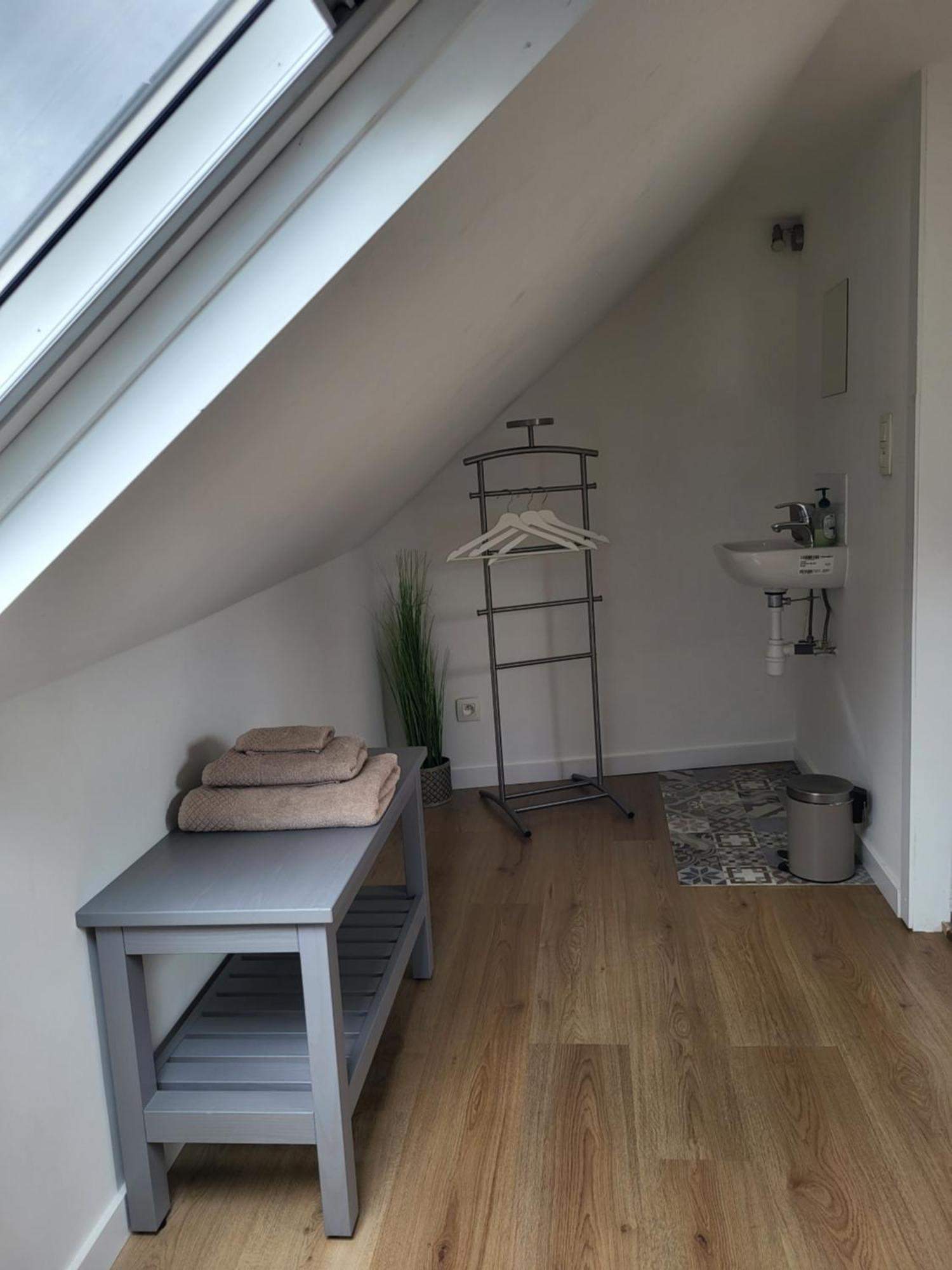 Brussels Bed & Blockchain Private Rooms With Shared Bathroom Etterbeek Екстер'єр фото